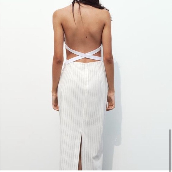 Spring /summer 🌺 NWT ZARA GABARDINE PINSTRIPE HALTER DRESS SIZE S
🚨PRICE FIRM - Picture 2 of 7